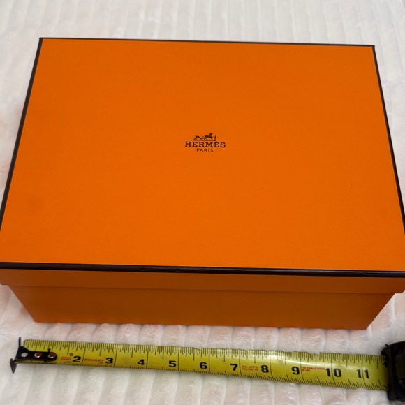 Hermès Signature Orange Gift Box - Picture 2 of 5